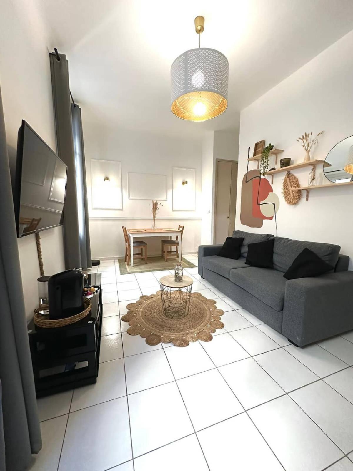 Little Athena - Gare St Charles - Vieux Port Apartment Marseille Ngoại thất bức ảnh