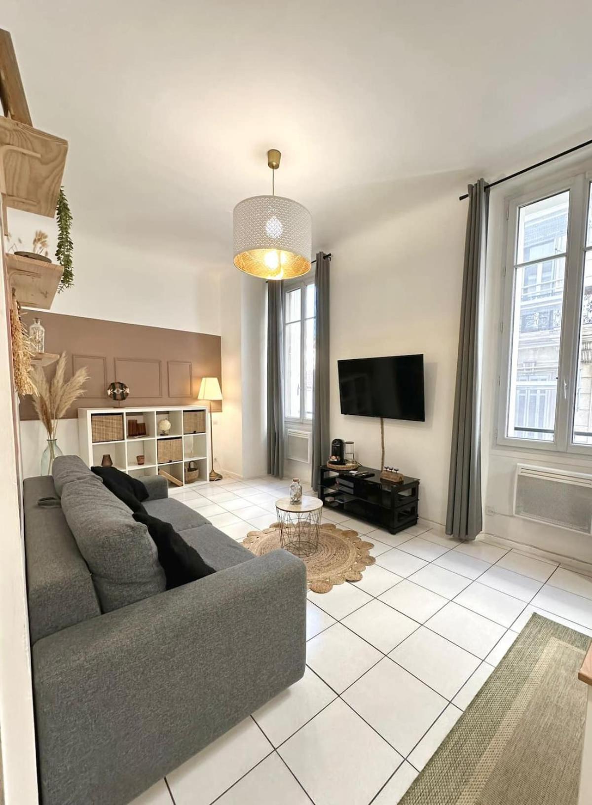 Little Athena - Gare St Charles - Vieux Port Apartment Marseille Ngoại thất bức ảnh